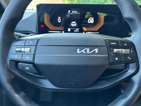 Used 2025 Kia K4 FWD image 27
