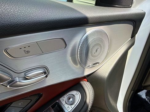 Certified 2020 Mercedes-Benz GLC 300 image 18