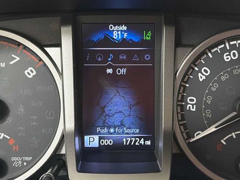 Certified 2019 Toyota Tacoma SR5 AWD/4WD image 17
