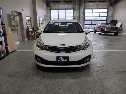 Used 2012 Kia Rio EX w/ Convenience Pkg image 3