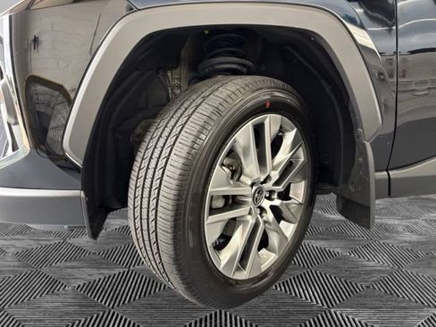 Used 2023 Toyota RAV4 XLE Premium AWD/4WD image 29
