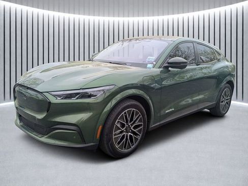New 2026 Ford Mustang Mach-E Premium image 7