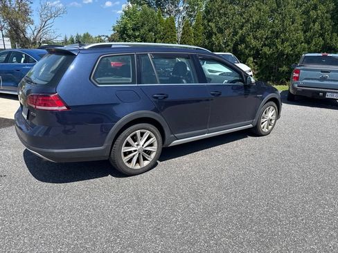 Used 2019 Volkswagen Golf Alltrack S AWD/4WD image 7