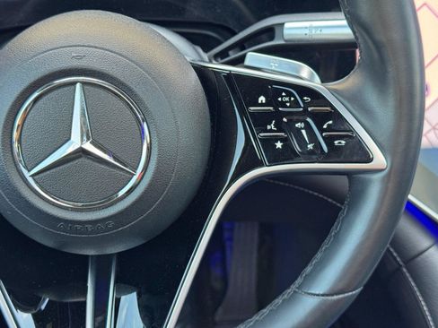 Used 2023 Mercedes-Benz EQS 580 4MATIC SUV w/ Exclusive Trim Package image 23