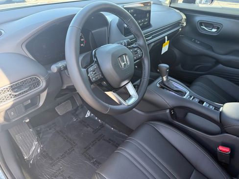 New 2026 Honda HR-V EX-L image 11