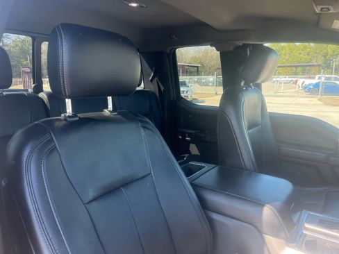 Used 2019 Ford F150 Lariat image 19