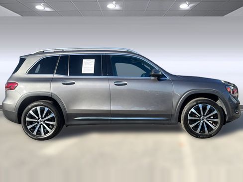 Used 2022 Mercedes-Benz GLB 250 image 7