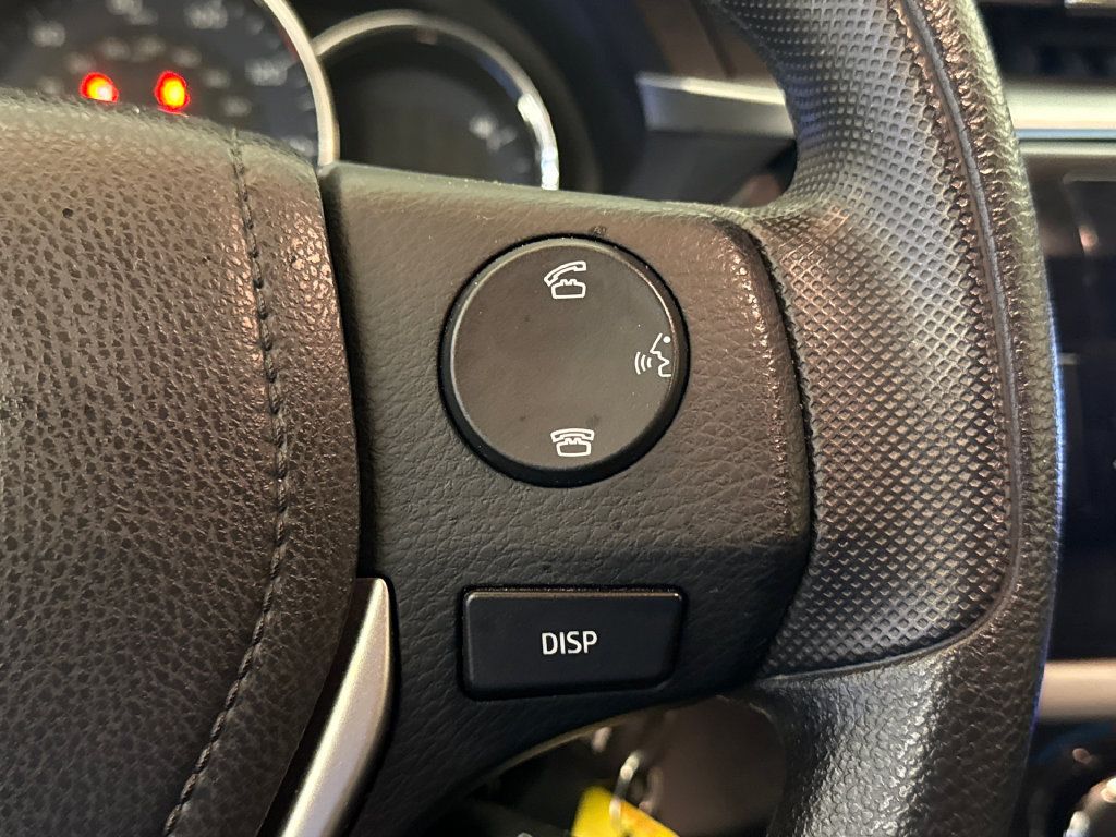 Used 2015 Toyota Corolla LE FWD image 27