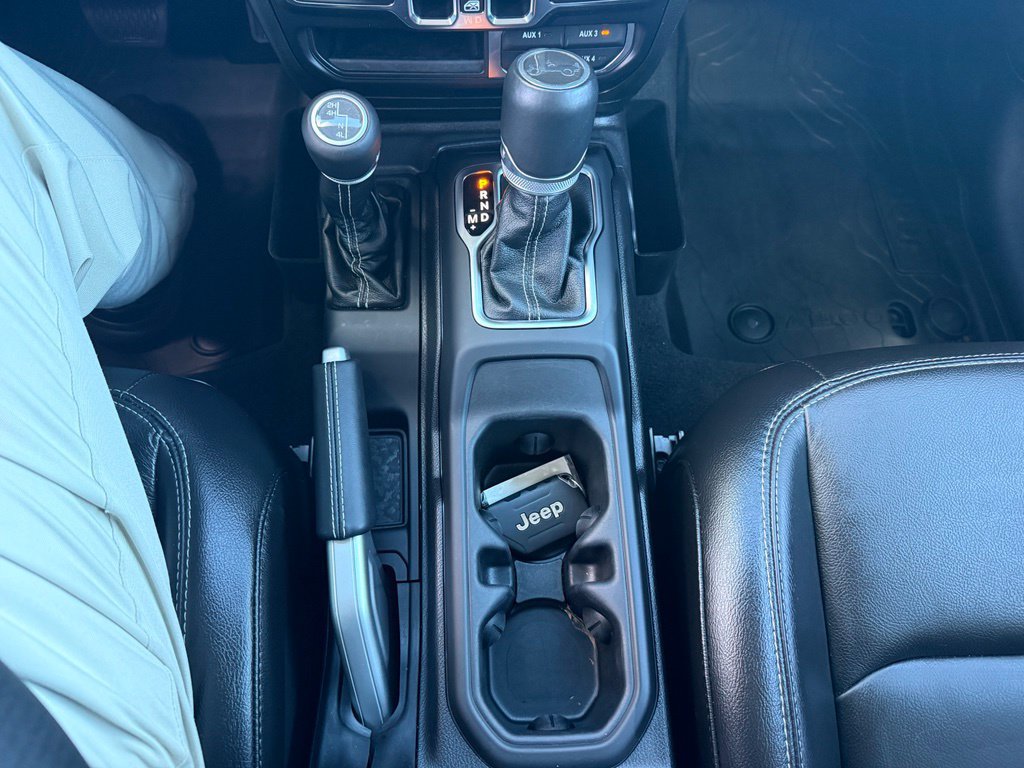 Used 2020 Jeep Wrangler Unlimited Sahara AWD/4WD image 23