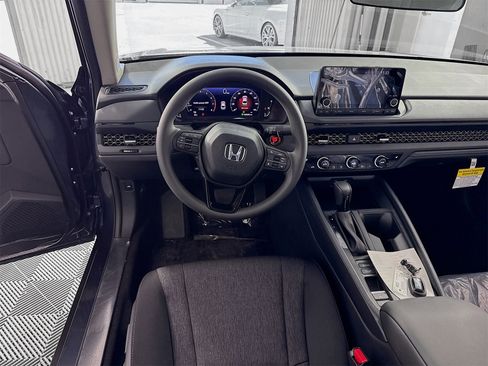 New 2025 Honda Accord SE image 13