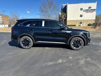 New 2026 Kia Sorento S video 2