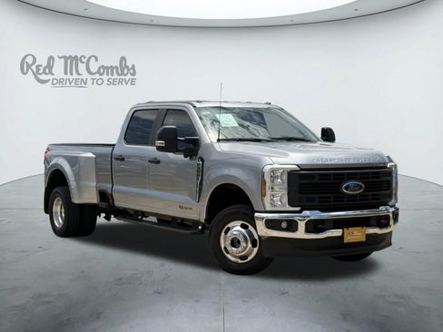Used 2024 Ford F350 XL w/ 360-Degree Camera Package AWD/4WD image 1