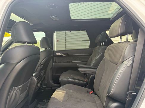 Used 2025 Hyundai Palisade Calligraphy image 19