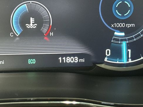 Used 2023 Genesis GV70 2.5T w/ Select Package image 27