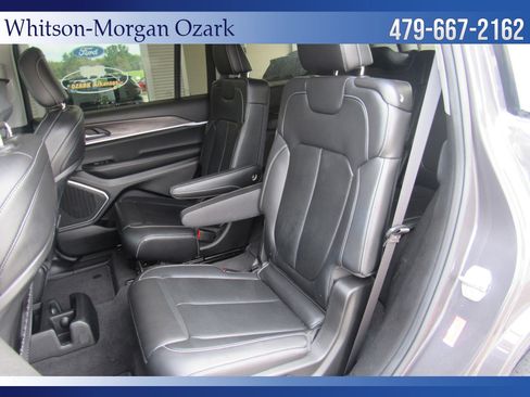 Used 2022 Jeep Grand Cherokee L Limited w/ Trailer Tow Group (B) image 18