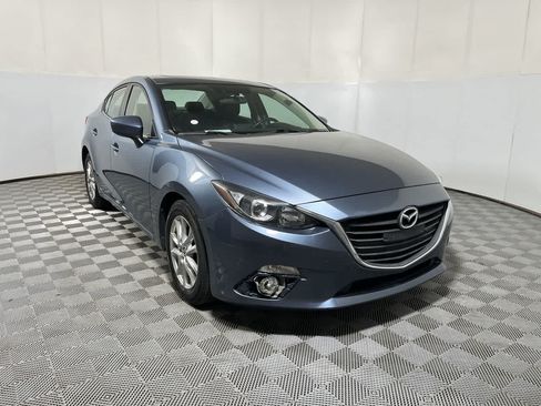 Used 2016 MAZDA MAZDA3 i Touring FWD image 2
