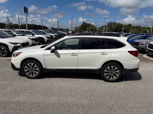 Used 2017 Subaru Outback 2.5i Limited AWD/4WD image 10