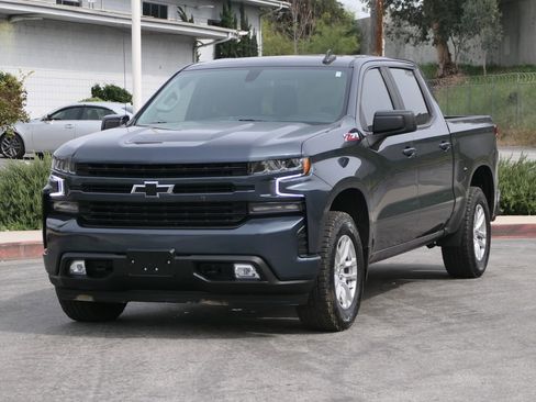 Used 2021 Chevrolet Silverado 1500 RST w/ Z71 Off-Road Package AWD/4WD image 8