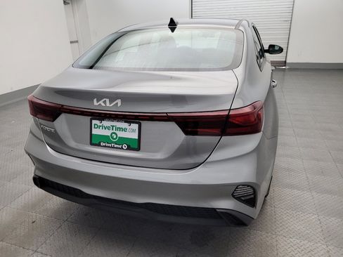 Used 2022 Kia Forte LXS FWD image 7
