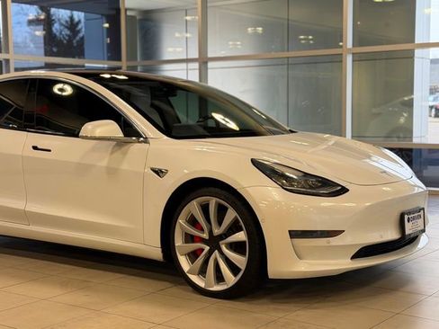 Used 2018 Tesla Model 3 Performance image 5