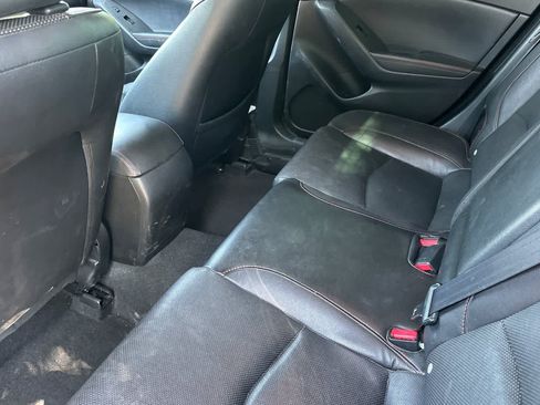 Used 2014 MAZDA MAZDA3 s Grand Touring w/ Technology Package FWD image 5