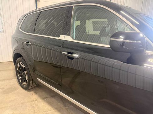 Used 2024 Kia Telluride S w/ S Sunroof Package AWD/4WD image 11