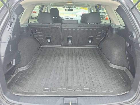 Used 2019 Subaru Outback 2.5i Premium AWD/4WD image 14