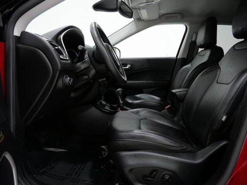 Used 2019 Jeep Compass Limited image 12
