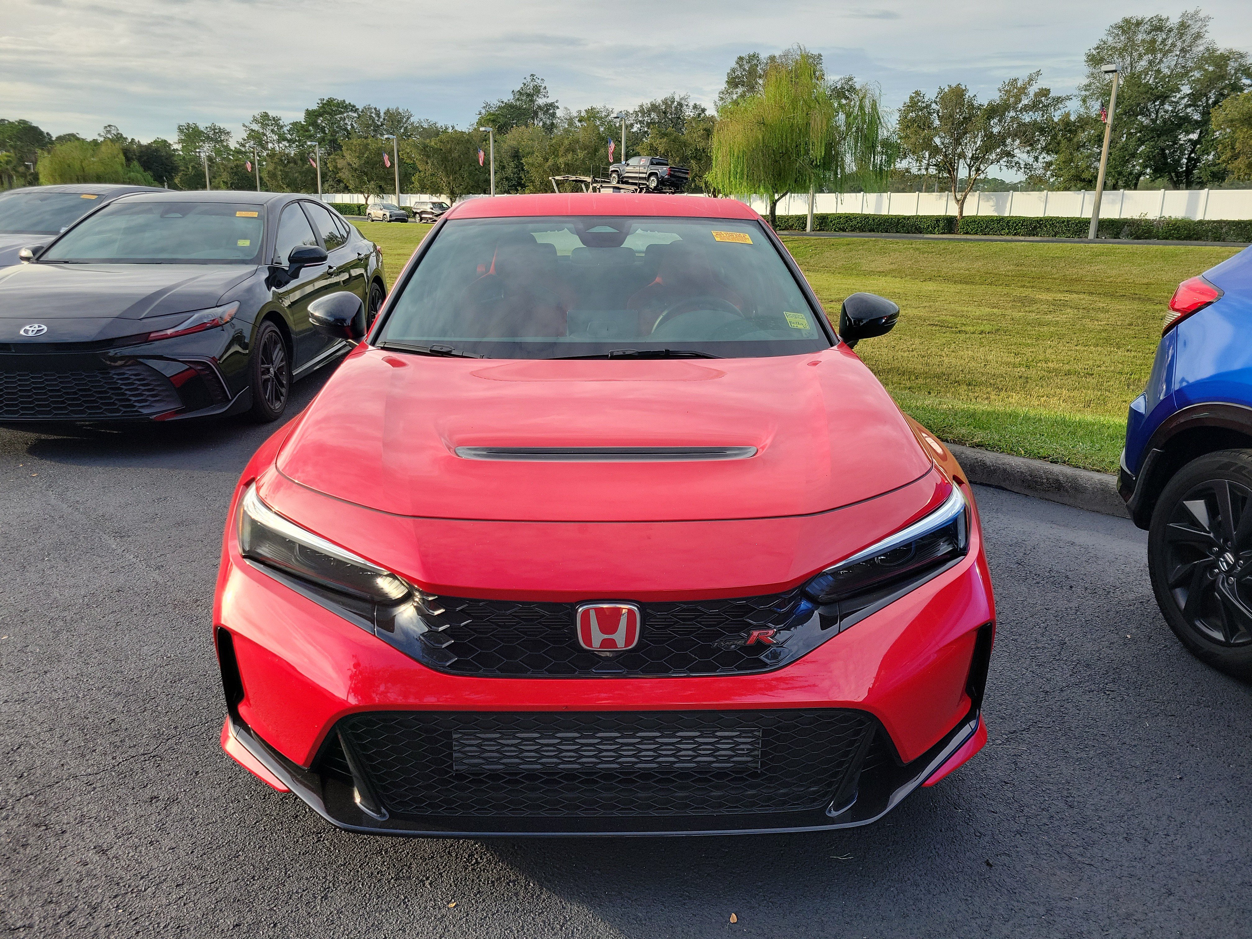 Used 2025 Honda Civic Type R image 2