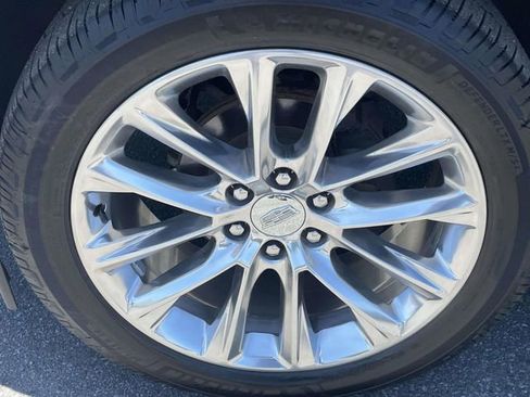 Used 2020 Cadillac Escalade Premium Luxury AWD/4WD image 9