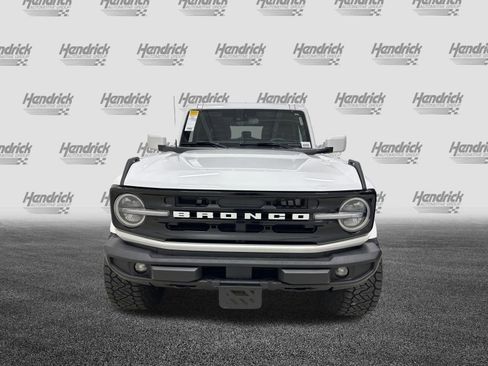 Used 2025 Ford Bronco Outer Banks AWD/4WD image 3