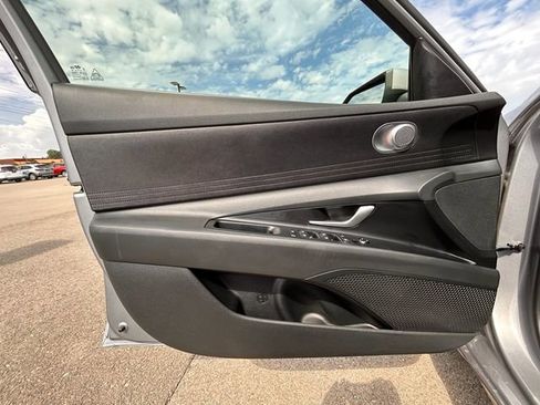 New 2025 Hyundai Elantra Blue image 22