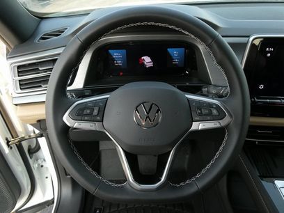 New 2025 Volkswagen Atlas Cross Sport SE
