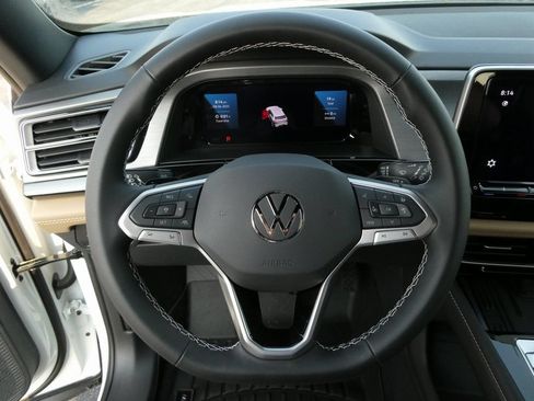 New 2025 Volkswagen Atlas Cross Sport SE AWD/4WD image 4