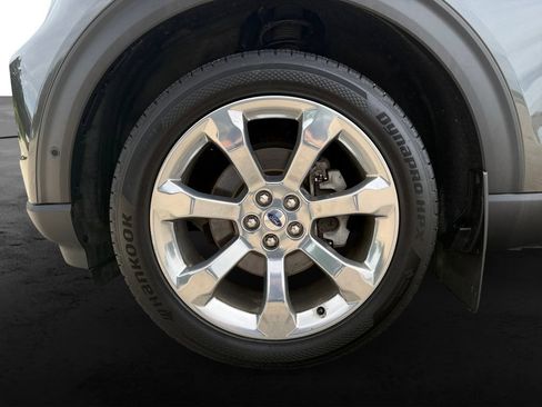 Used 2020 Ford Explorer Platinum w/ Premium Technology Package AWD/4WD image 11