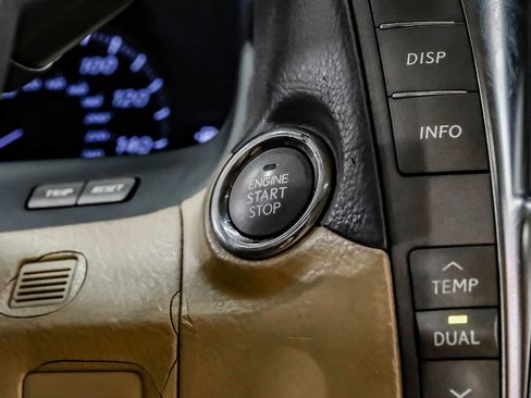 Used 2007 Lexus LS 460 RWD image 31