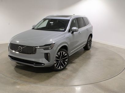 New 2026 Volvo XC90 T8 Plus