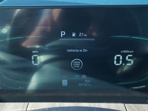 Used 2024 Kia Telluride EX w/ EX Captain's Chair Package image 33