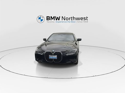 Used 2024 BMW 430i Coupe w/ Premium Package RWD image 8