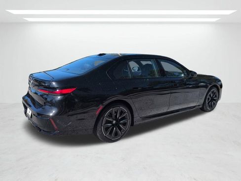 New 2026 BMW 750e xDrive w/ Executive Package AWD/4WD image 4