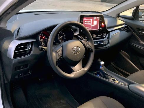 Used 2021 Toyota C-HR LE image 16