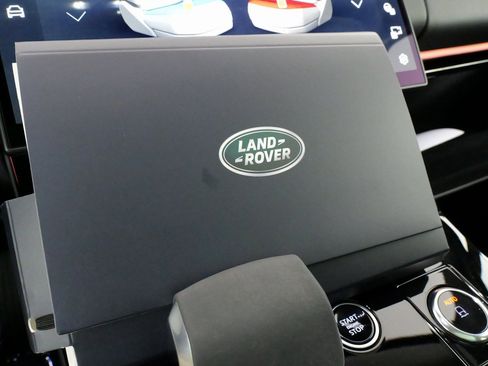 Used 2023 Land Rover Range Rover Sport SE image 62