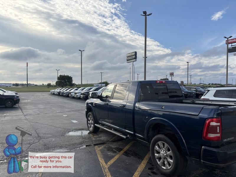 Used 2022 RAM 2500 Laramie AWD/4WD image 3