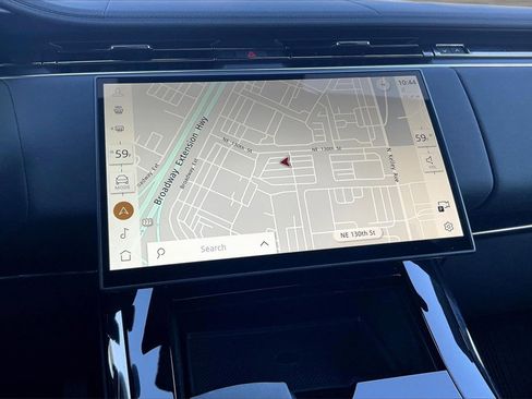 Used 2025 Land Rover Range Rover Sport SE image 6