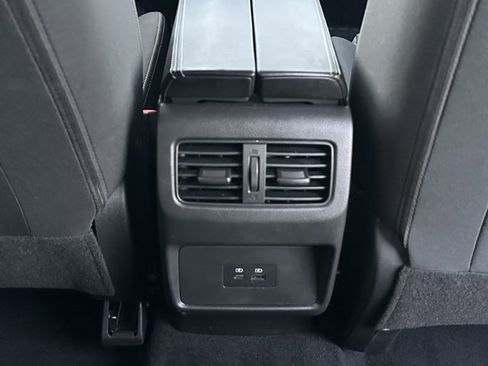 Certified 2023 Nissan Rogue SV image 28