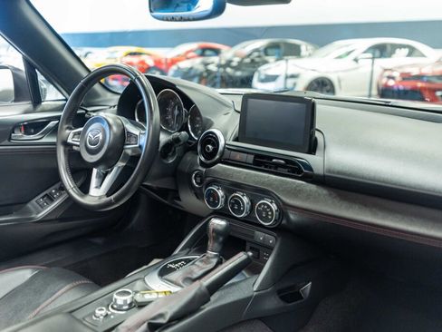 Used 2018 MAZDA MX-5 Miata Grand Touring image 12