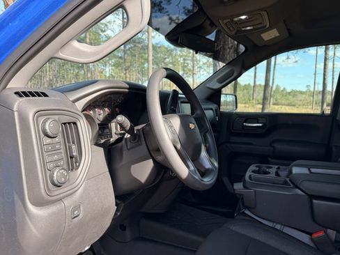 New 2026 Chevrolet Silverado 1500 Custom w/ LPO, Dark Essentials Package image 15