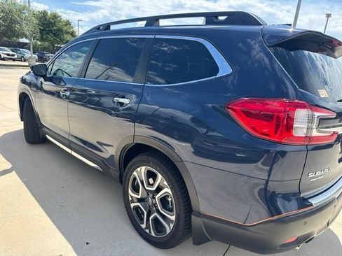 Used 2024 Subaru Ascent Touring w/ Popular Package #2 AWD/4WD image 4