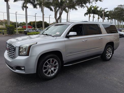 Used 2020 GMC Yukon XL Denali RWD image 8