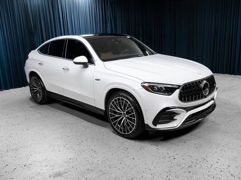 New 2026 Mercedes-Benz GLC 43 AMG 4MATIC Coupe image 3